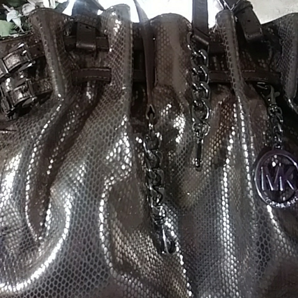 👜 Michael Kors leather bag 🌟 - Picture 5 of 8
